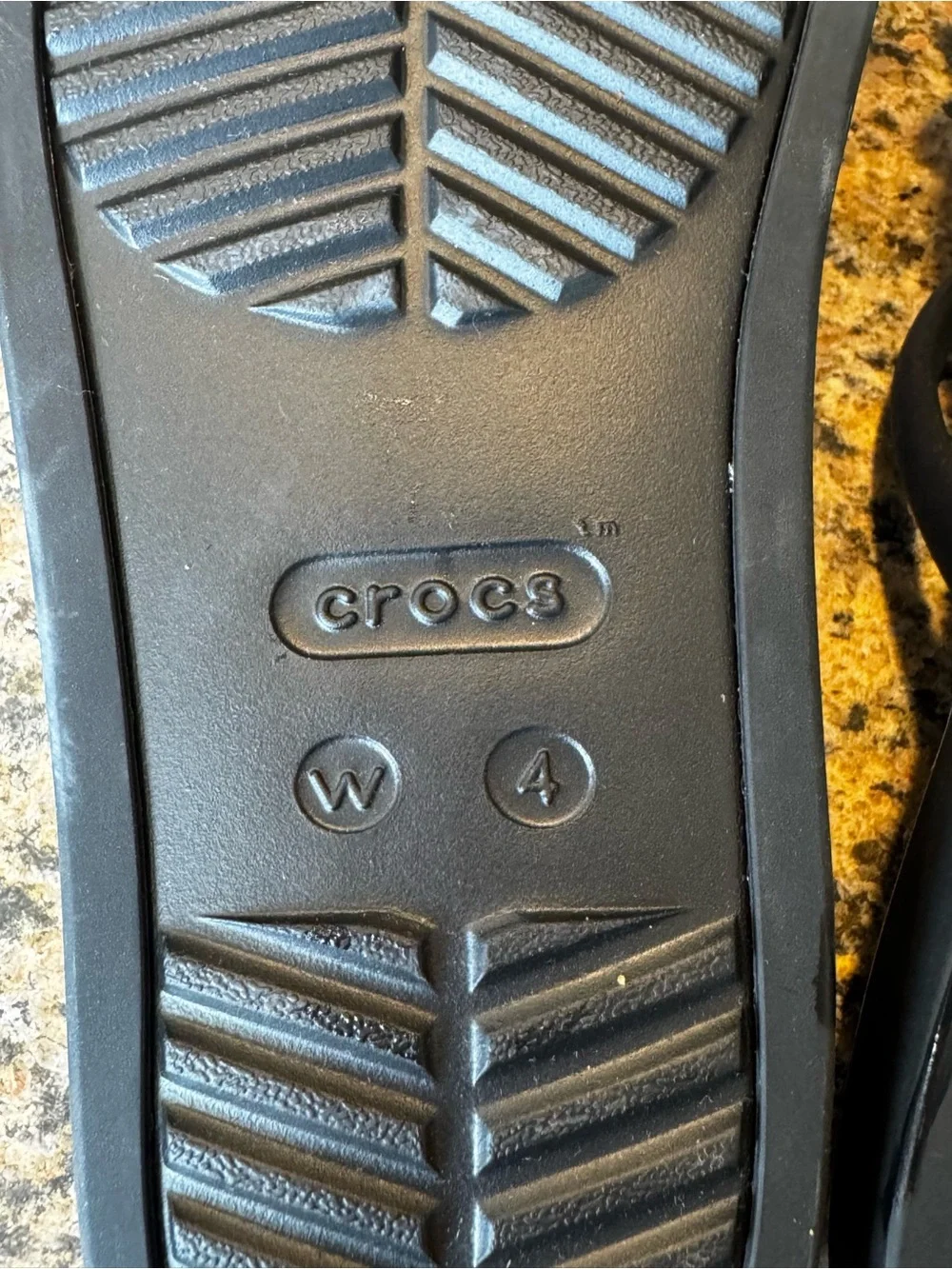 Crocs Miami Big Girl Toe Loop Sandals Square Toe Minimalist Strappy Shoes Size 4